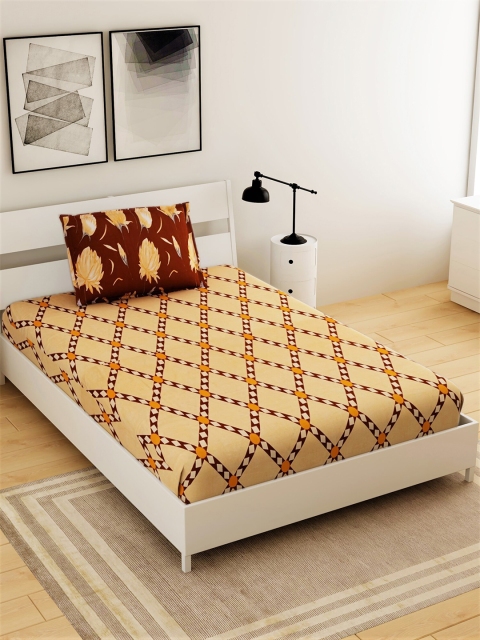

Salona Bichona Yellow & Brown Floral 144 TC Single Bedsheet with 1 Pillow Covers