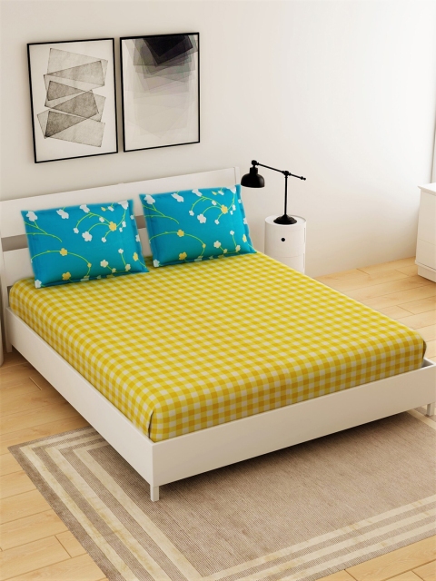

Salona Bichona Yellow Geometric 144 TC Queen Bedsheet with 2 Pillow Covers