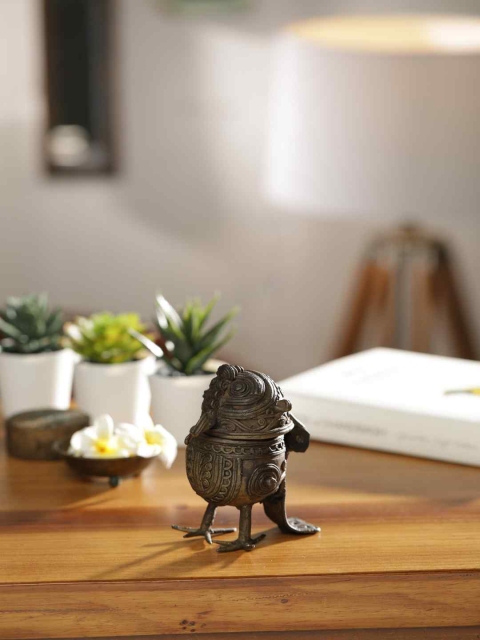 

Amoliconcepts Brown Antique Dhokra Owl Showpiece
