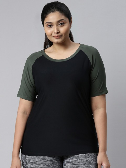 

The Pink Moon Women Black Colourblocked Drop-Shoulder Sleeves Raw Edge T-shirt