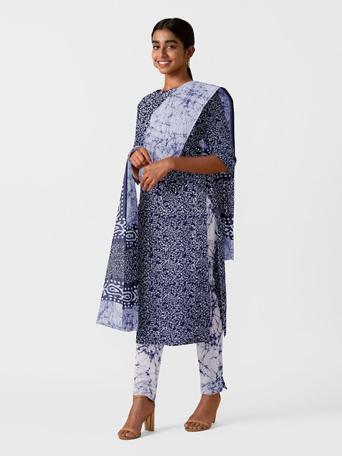 

Taneira Blue & White Printed Pure Cotton Unstitched Dress Material