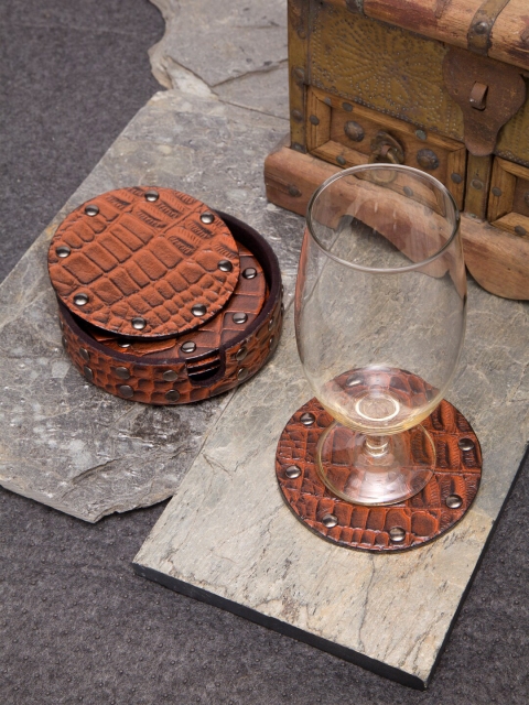 

IMUR Set Of 6 Tan Brown Textured Round Leather Coasters With Holder