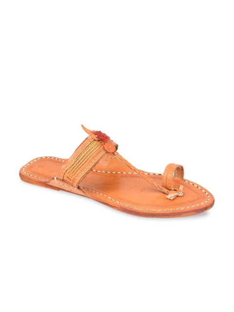 

DESI COLOUR Women Tan Brown Textured Leather Ethnic One Toe Flats