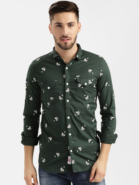 

V2 Value & Variety Men Green & White Printed Casual Shirt