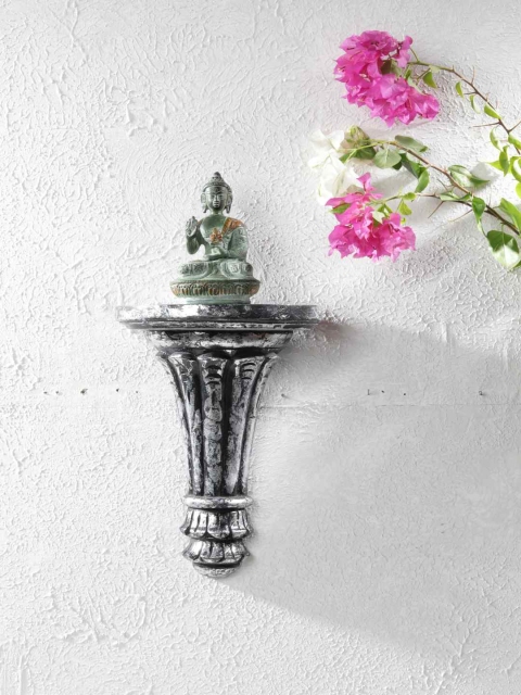 

Amoliconcepts Black & Silver-Toned Carved Wooden Antique Finish Corbel