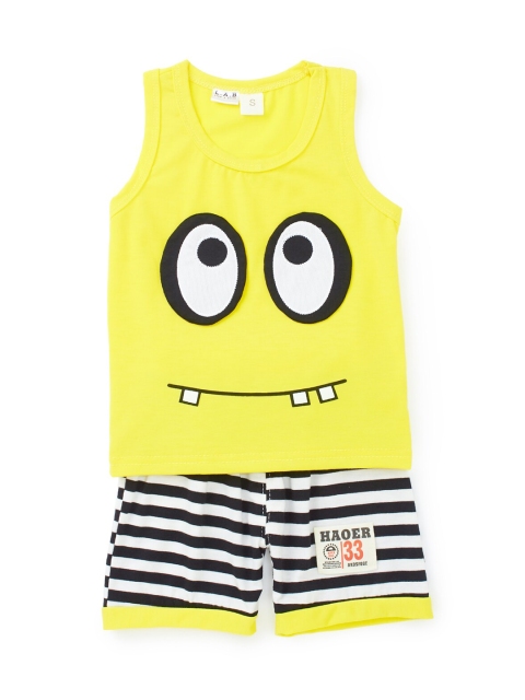 

Like A Boss Boys Yellow & White Printed T-shirt with Shorts