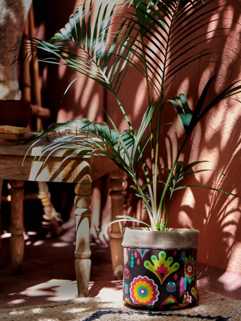 

Chumbak On the Prowl Planter Wrap, Brown