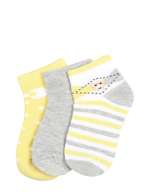 

Pantaloons Junior Girls Pack Of 3 Assorted Ankle-Length Socks