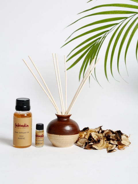 

Fabindia Brown & Beige Glazed Ceramic Ehit Diffuser Gift Set