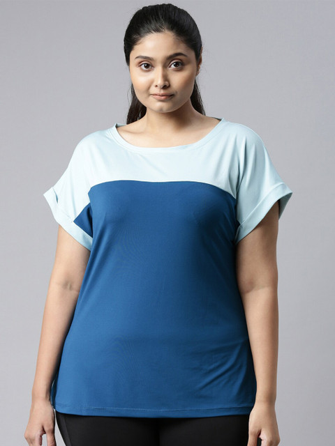 

The Pink Moon Plus Size Women Blue Colourblocked Extended Sleeves T-shirt