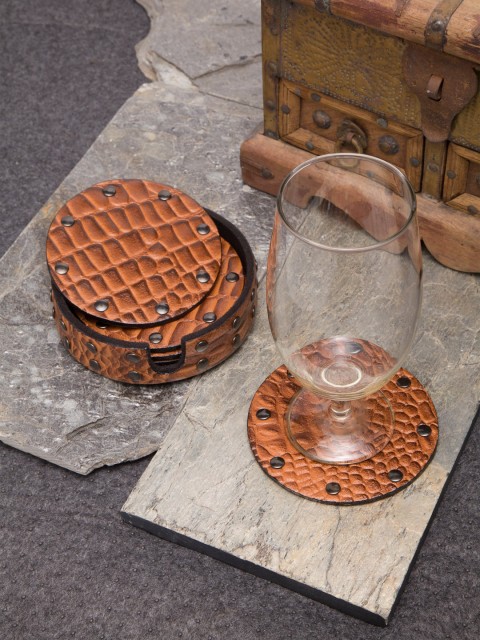 

IMUR Set Of 6 Brown Textured Round Coasters With Holder