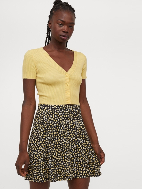 

H&M Women Black & White Printed Skater Skirt