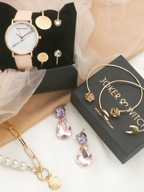 

JOKER & WITCH Women White & Gold-Toned Chic Love Stack Watch Gift Set JWLS259
