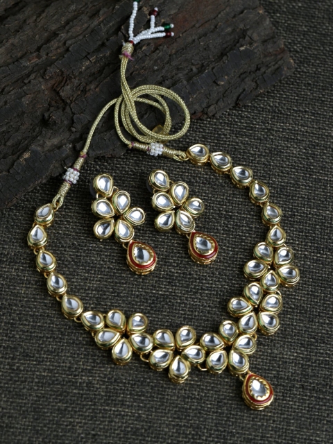 

Fabstreet Gold-Plated & White Kundan Studded Flower Jewellery Set