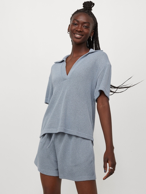 

H&M Women Blue Solid Knitted Shorts