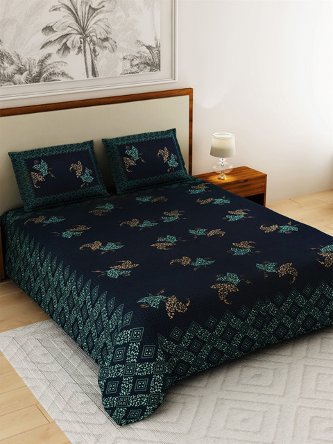 

Salona Bichona Navy Blue & Green Floral 120 TC King Bedsheet with 2 Pillow Covers