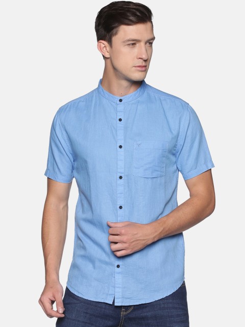

SHOWOFF Men Blue Solid Comfort Slim Fit Casual Shirt