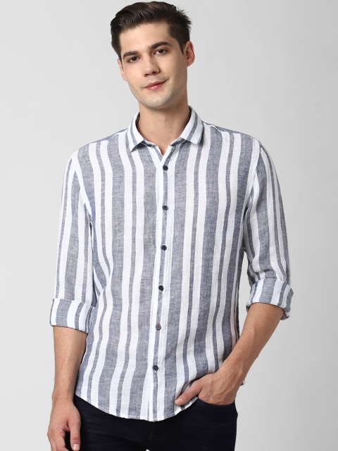 

Peter England Casuals Men Grey Slim Fit Striped Casual Shirt