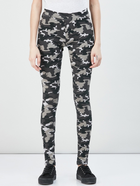 

max Women Grey Camouflage Printed Regular Trousers