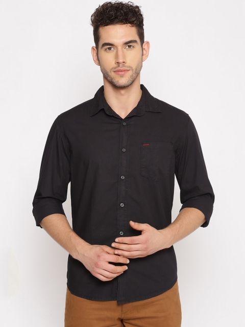 

SHOWOFF Men Black Solid Comfort Slim Fit Casual Shirt