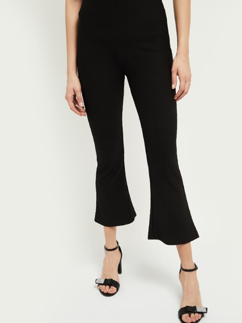 

max Women Black Solid Mid-Rise Bootcut Trousers
