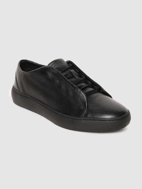 

RARE RABBIT Men Black Textured Leather Sneakers