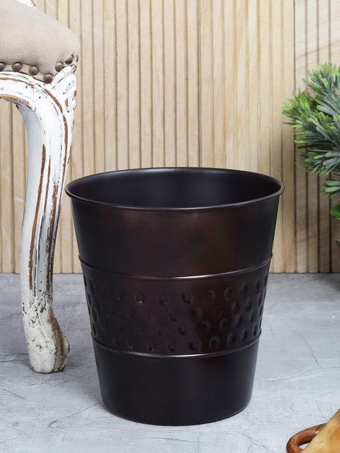 

The Decor Mart Brown Textured Metal Bin 8L