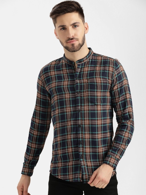 

V2 Value & Variety Men Blue Tartan Checks Checked Casual Shirt
