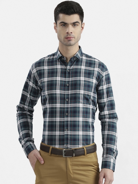 

V2 Value & Variety Men Green Slim Fit Tartan Checks Checked Casual Shirt