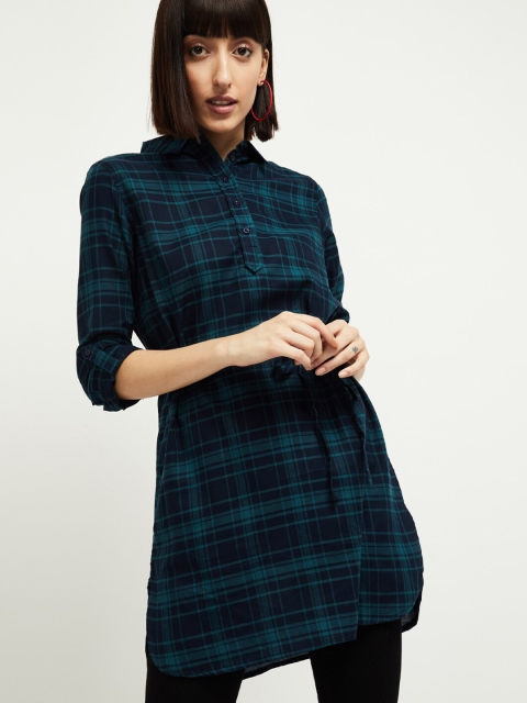 

max Women Navy Blue & Teal Shirt Collar Checked Tunic