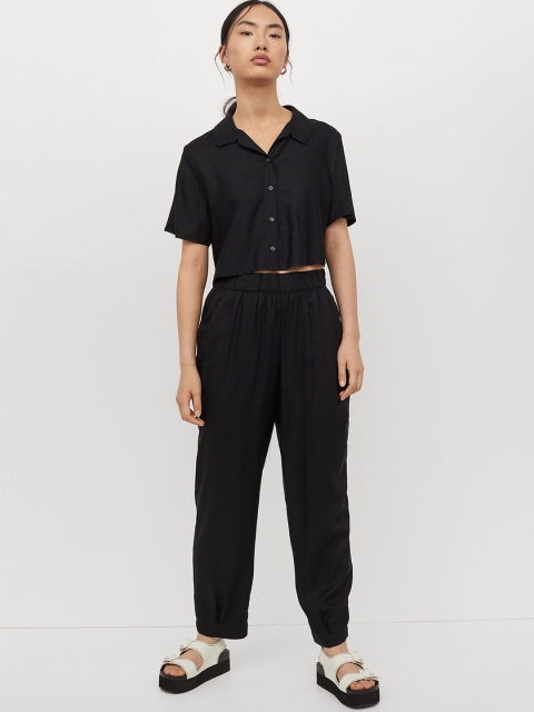 

H&M Women Black Pleat Hem Trousers