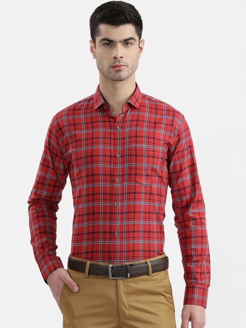 

V2 Value & Variety Men Maroon Slim Fit Tartan Checks Checked Casual Shirt