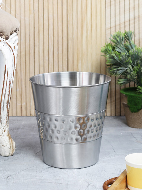 

The Decor Mart Silver-Toned Hammered Textured Metal Bin