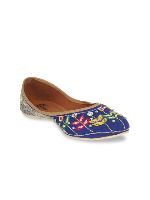 

The Desi Dulhan Women Blue Embellished & Embroidered Mojaris Flats