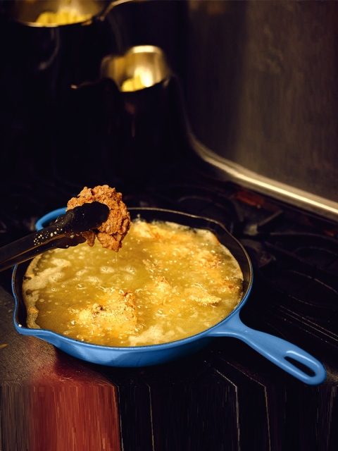 

LE CREUSET Blue & Black Solid Evo Round Skillet Marseille