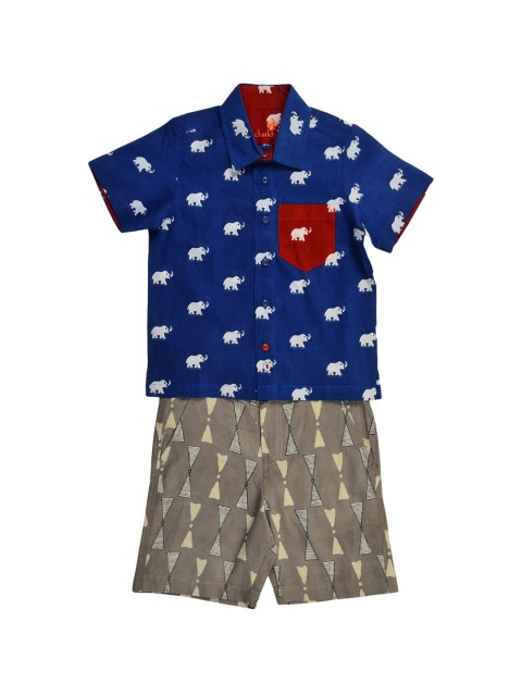 

charkhee Boys Blue & White Printed Shirt with Shorts