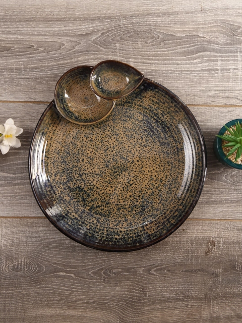 Aapno Rajasthan Brown Handcrafted Ceramic Round Chip & Dip Platter