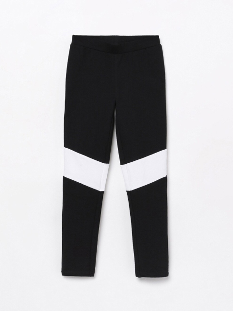 

Fame Forever by Lifestyle Girls Black & White Solid Ankle-Length Leggings