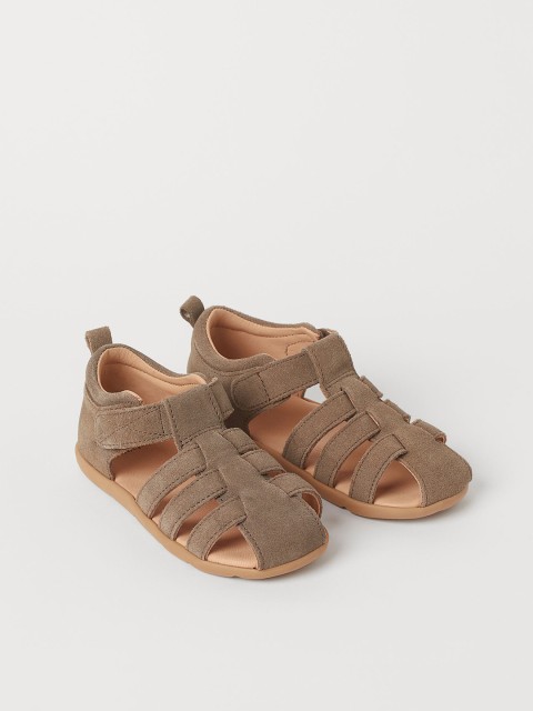 

H&M Girls Brown Solid Suede Sandals