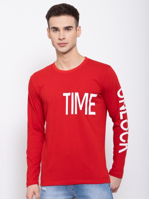 

KAY DEE Men Red Typography Printed Applique Slim Fit T-shirt