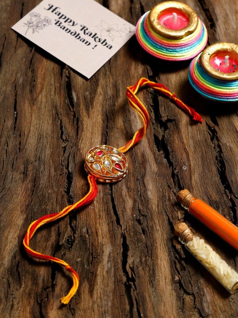 

Ruby Raang Kundan Rakhi Gift Box, Red