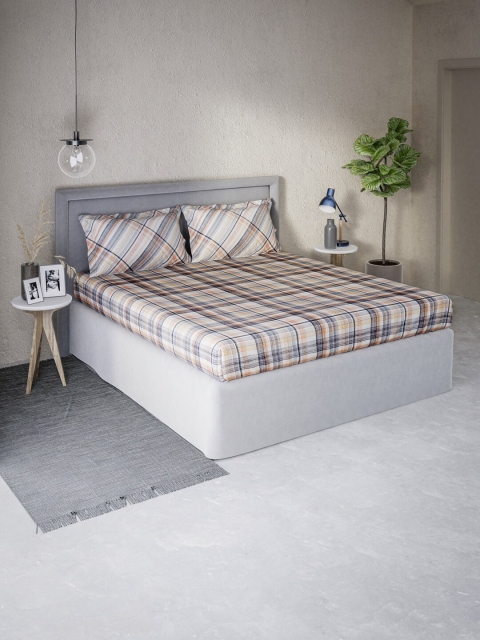 

DDecor Orange & Grey Striped 144 TC Queen Bedsheet with 2 Pillow Covers