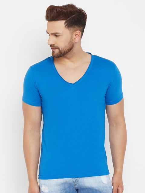 

FUGAZEE Men Blue V-Neck Slim Fit T-shirt