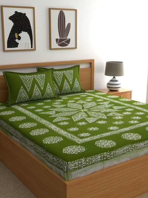 RANGDESI Green & White Floral 210 TC King Bedsheet with 2 Pillow Covers