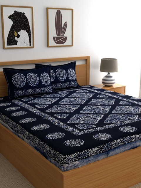 

RANGDESI Navy Blue & White Ethnic Motifs 210 TC King Bedsheet with 2 Pillow Covers