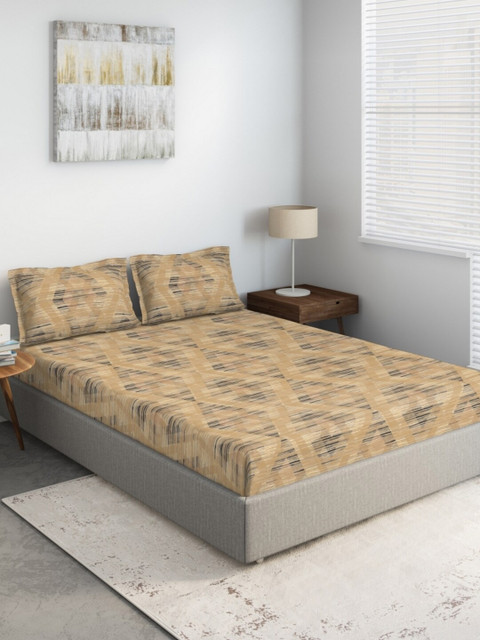 

DDecor Brown & Black Geometric 140 TC Queen Bedsheet with 2 Pillow Covers
