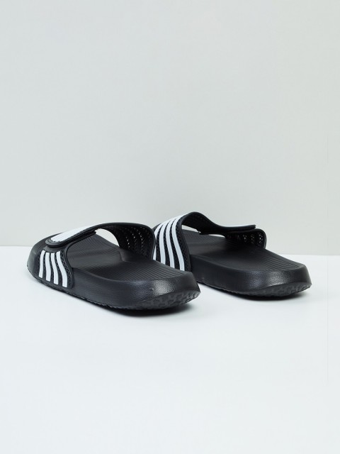 

max Men Black & White Striped Sliders