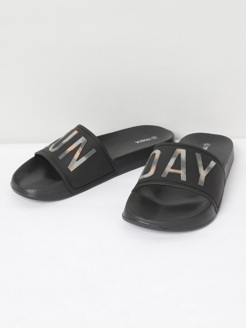 

max Men Black & Grey Printed Sliders