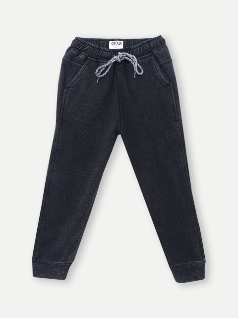 

GOJI Boys Black Solid Straight-Fit Cotton Joggers