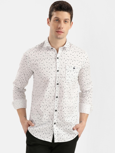 

V2 Value & Variety Men White Slim Fit Printed Casual Shirt